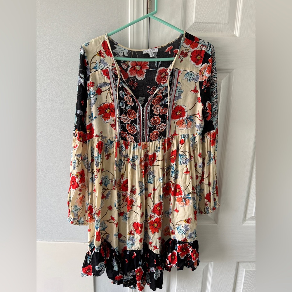Boho Patrons of Peace Floral Top - Red and Cream